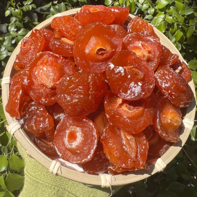 500g mứt đào bổ đôi