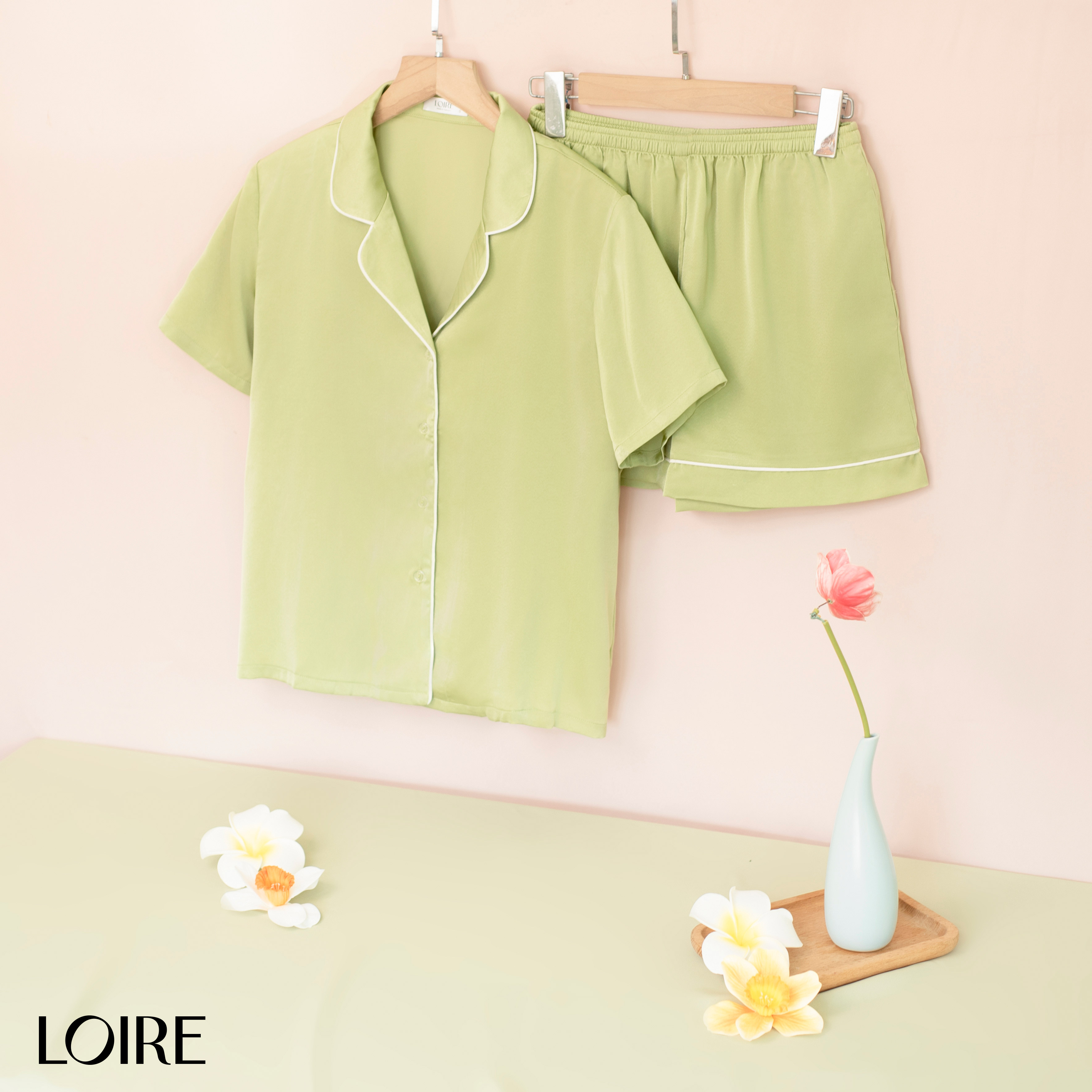 Bộ Ngủ Lụa Pijama Trơn Loirechic PCC05