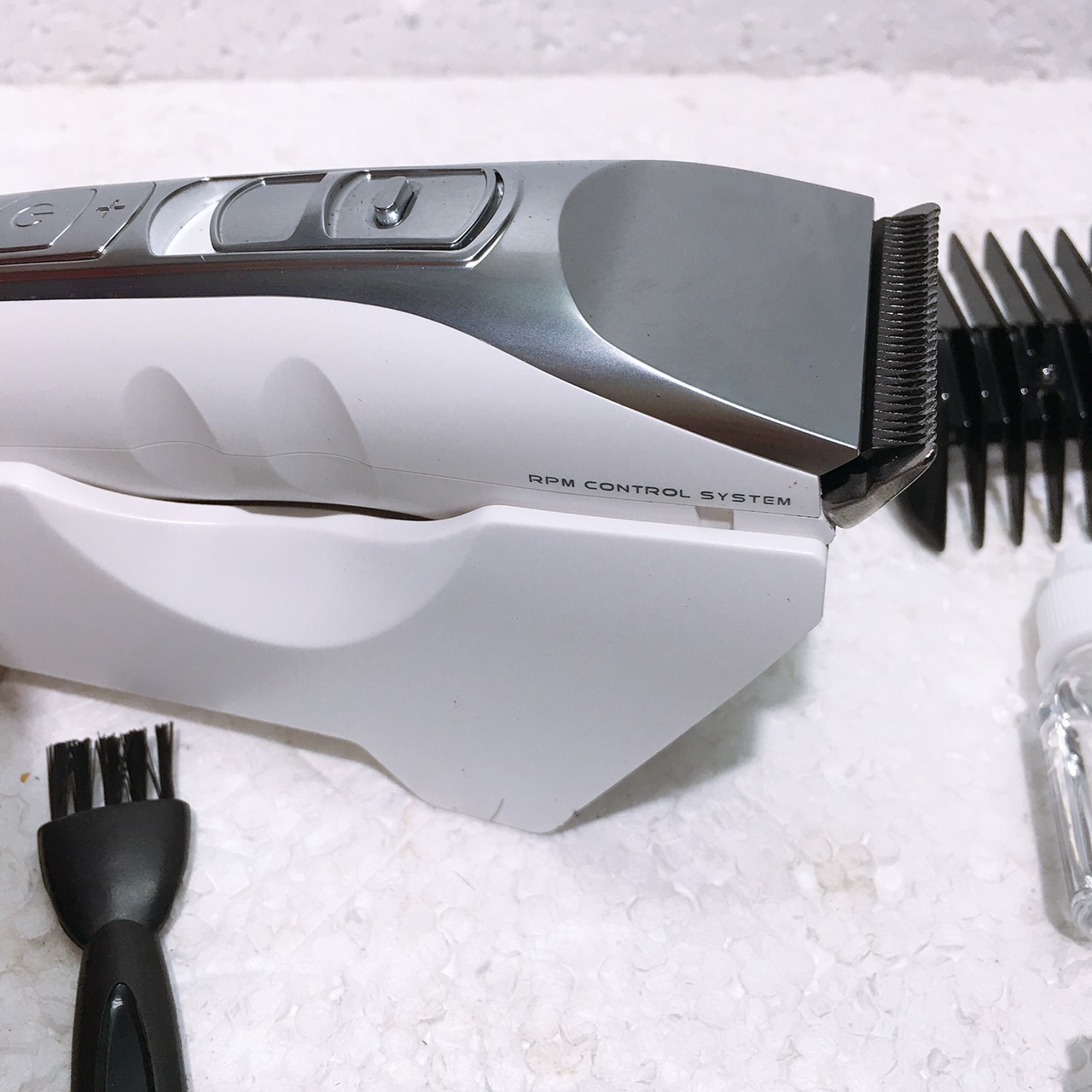 Codos CHC-919 Professional Hair Clippers Electric Trimmer Grooming Kit,3 adjustable speeds, Rechargeable And Cordless Haircut Clipper with Base from Queetus for Men