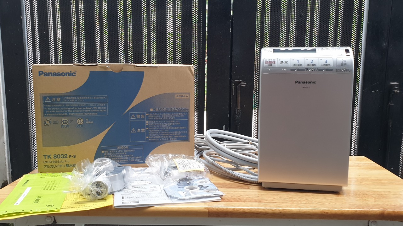[Máy mới] Máy lọc nước điện giải Panasonic TK8032