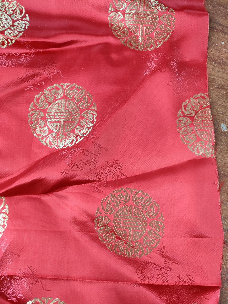 ÁO DÀI NAM TRUYỀN THỐNG LỤA THÁI TUẤN KÈM MẤN ĐỘI ĐẦU