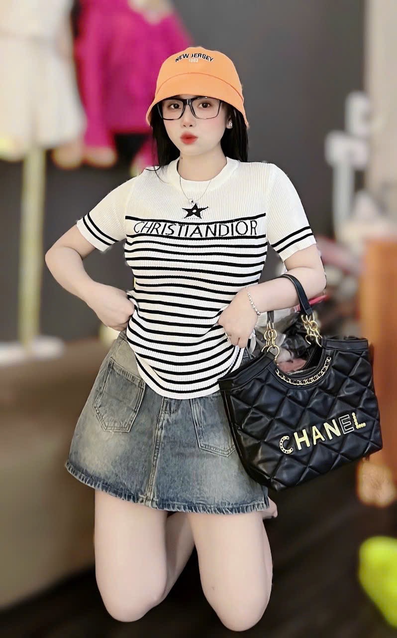 Áo thun len nữ chất len họa tiết kẻ sọc sao dệt kim siêu xinh