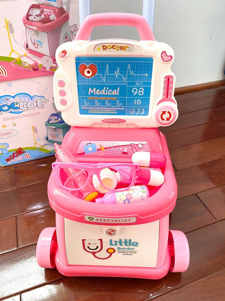 Xe đẩy bác sĩ Little Doctor cho Bé