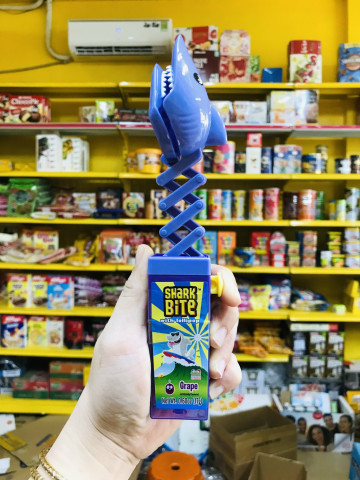 [SHARK BITE] Kẹo Đồ Chơi Cá Mập SHARK BITE Dành Cho Các Bé (Giao Mẫu Ngẫu Nhiên)