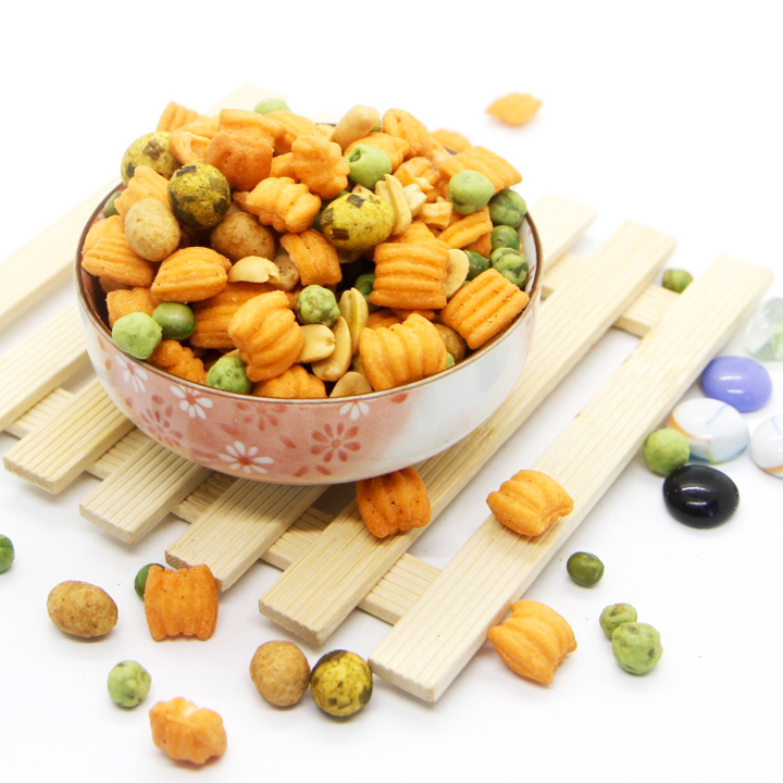 [Giá Ưu Đãi] Snack và Đậu Thập Cẩm Tân Tân 28g - Combo 5 Gói