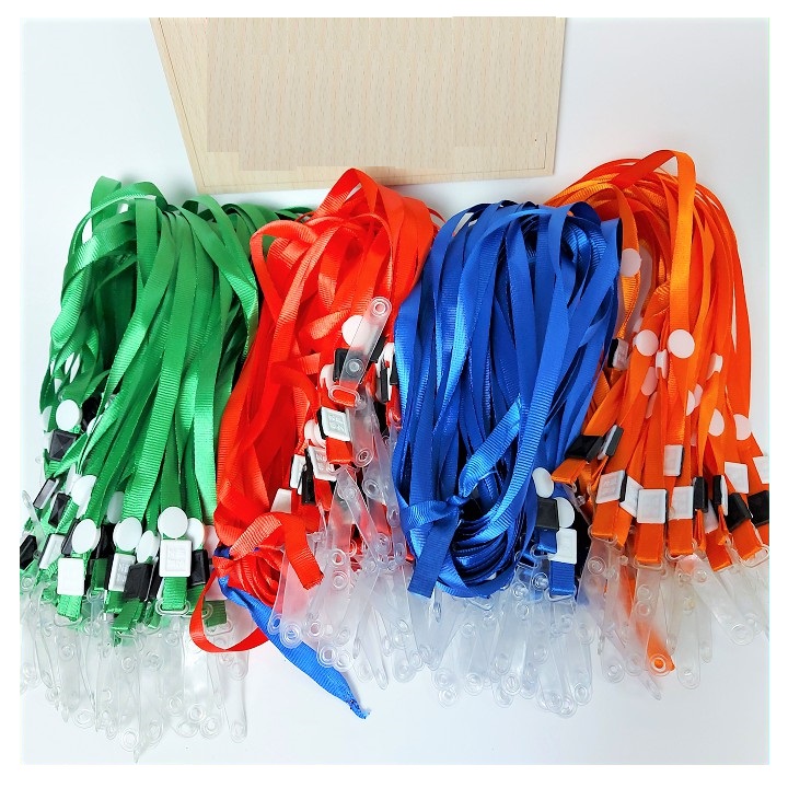 Dây đeo thẻ lụa móc nhựa nhiều màu bản rộng 1cm