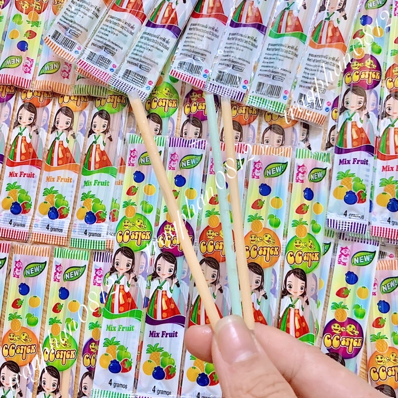 Kẹo tăm lạnh CC Stick vị trái cây Thái Lan (gói 4g, 3 thanh)