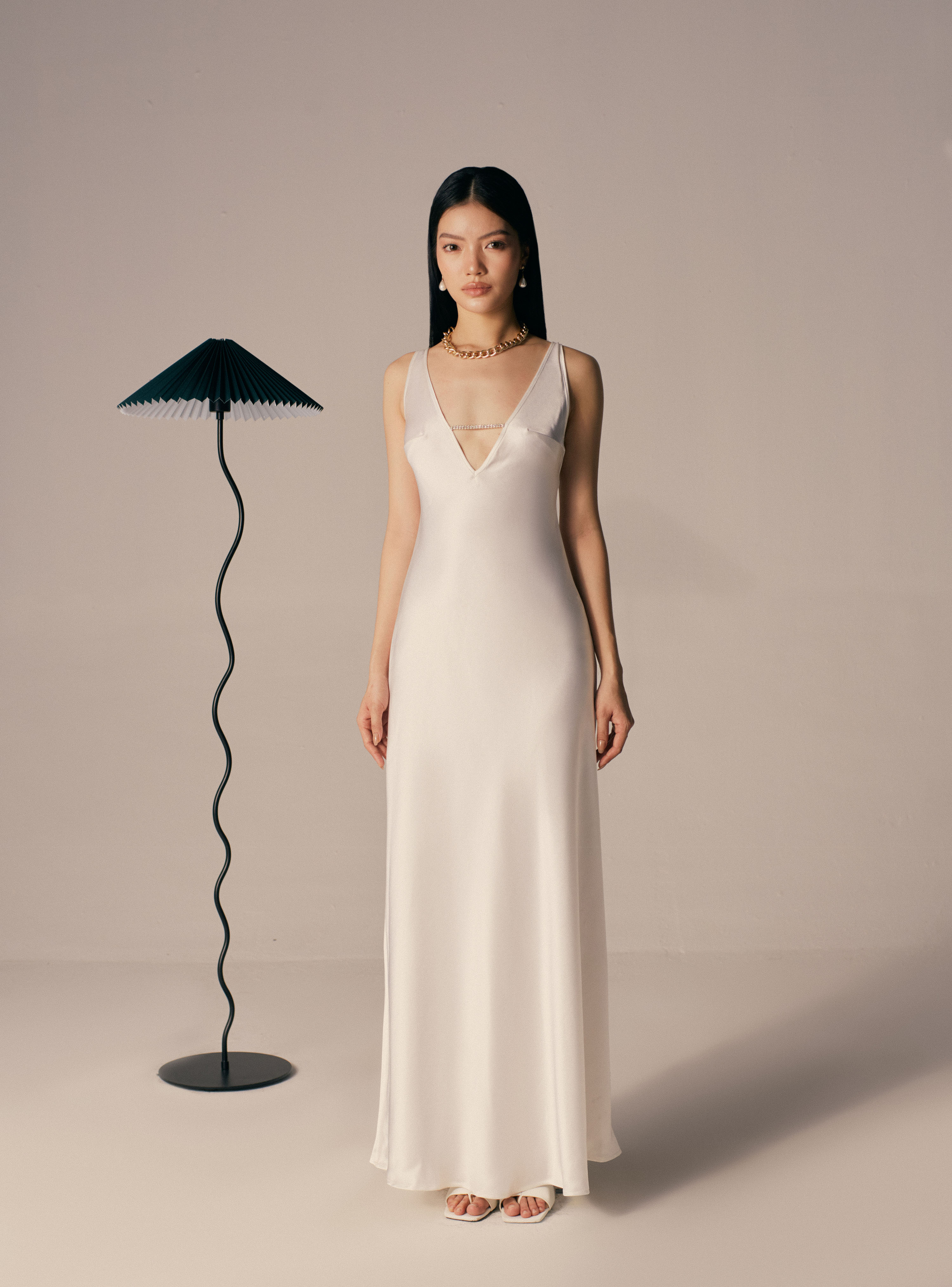 NUDIEYE - Đầm lụa dài đính đá Audrey Maxi Dress