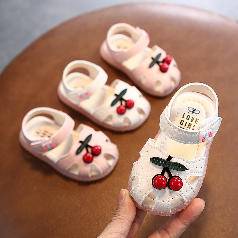 giày trẻ em hình cherry cao cấp cho bé gái tập đi GS002 - DTD10