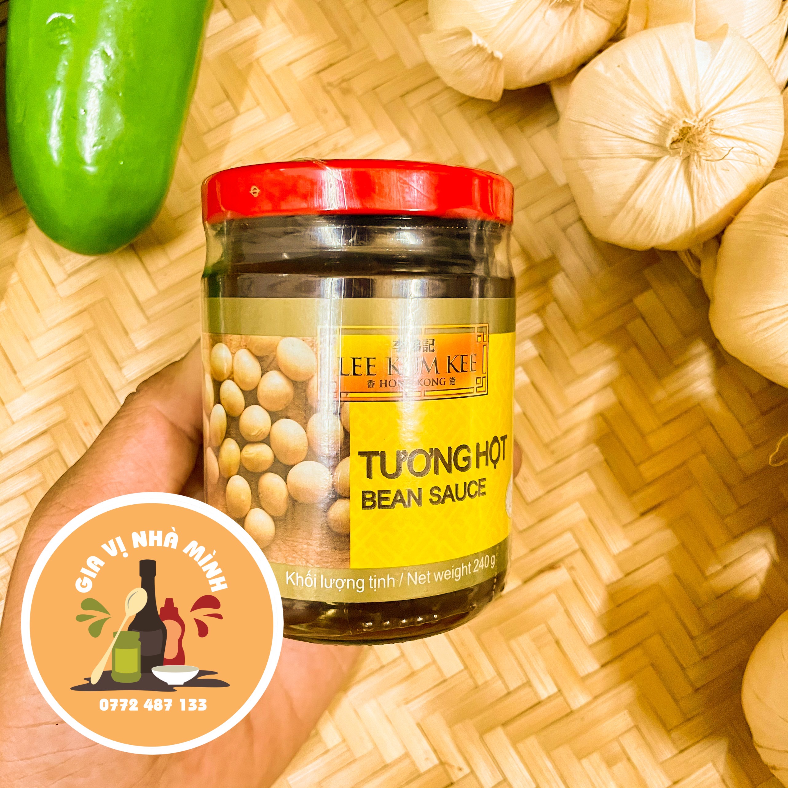 Tương hột lee kum kee - hủ 240gr