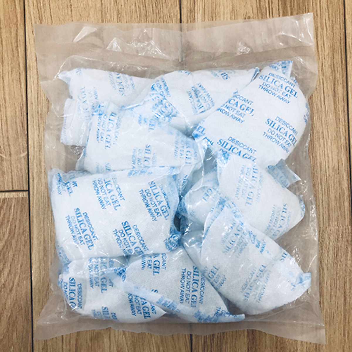 Gói hút ẩm loại 5gram (1kg có 200 gói nhỏ kích thước 5x5,5cm)