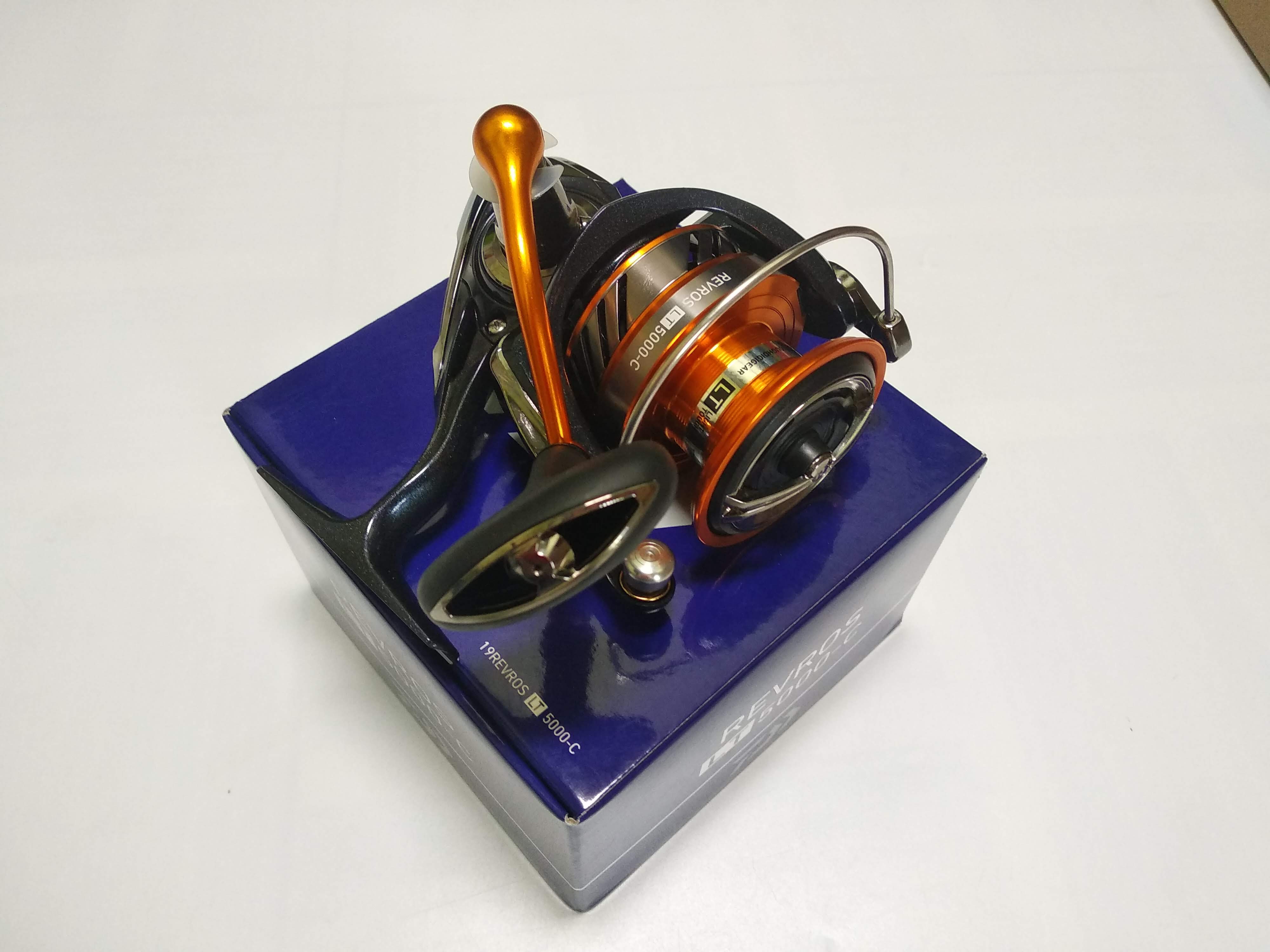 Máy câu cá Daiwa CrossFire LT5000-C