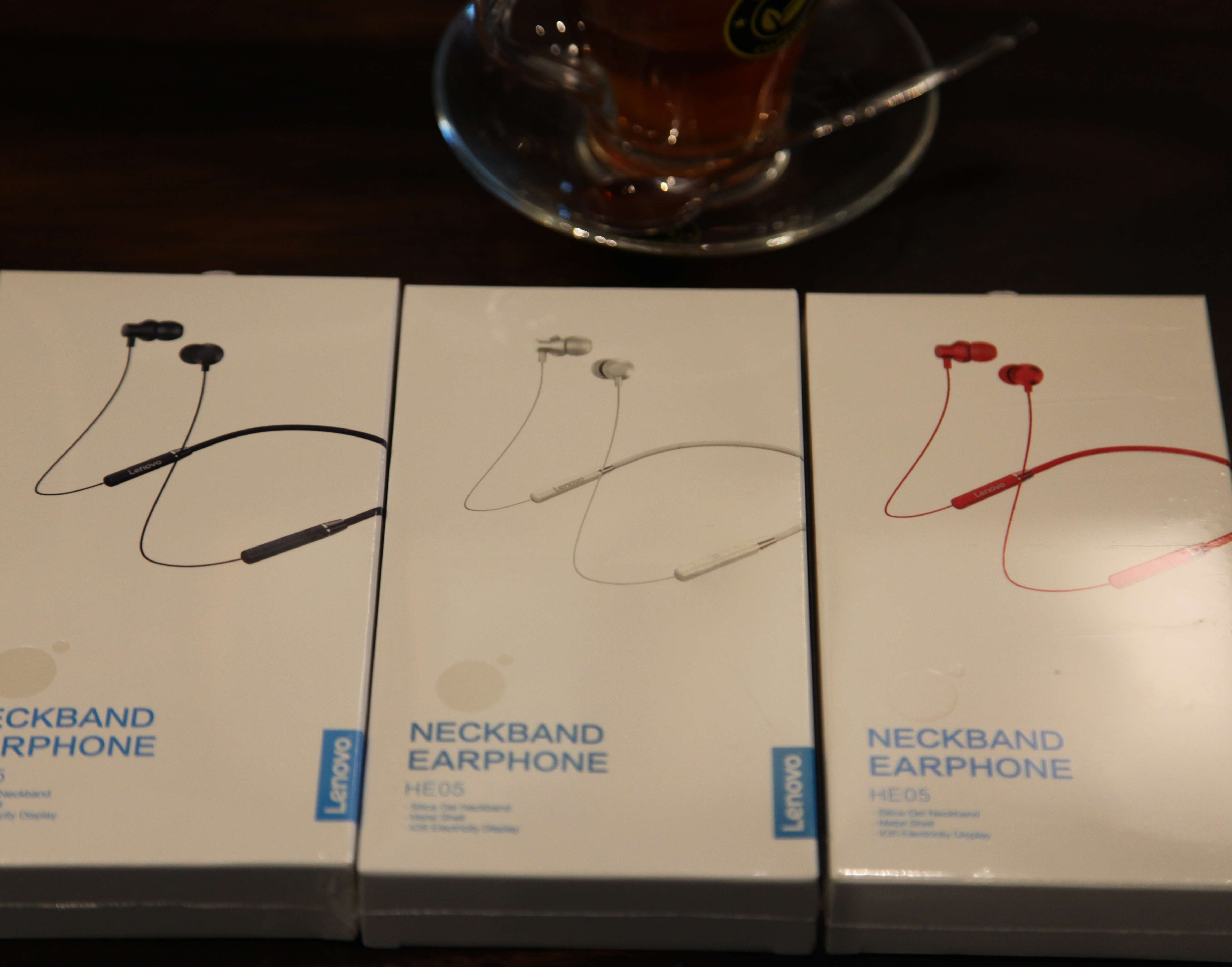 Tai nghe nhét tai bluetooth Lenovo HE05