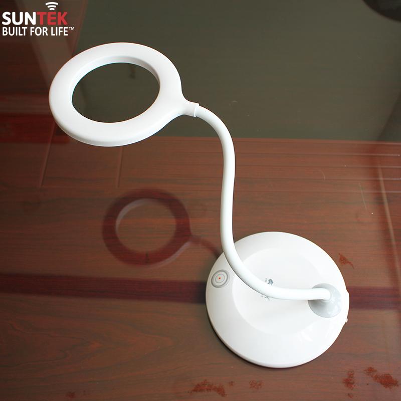 Đèn LED để bàn tích điện thông minh SUNTEK KM-6702