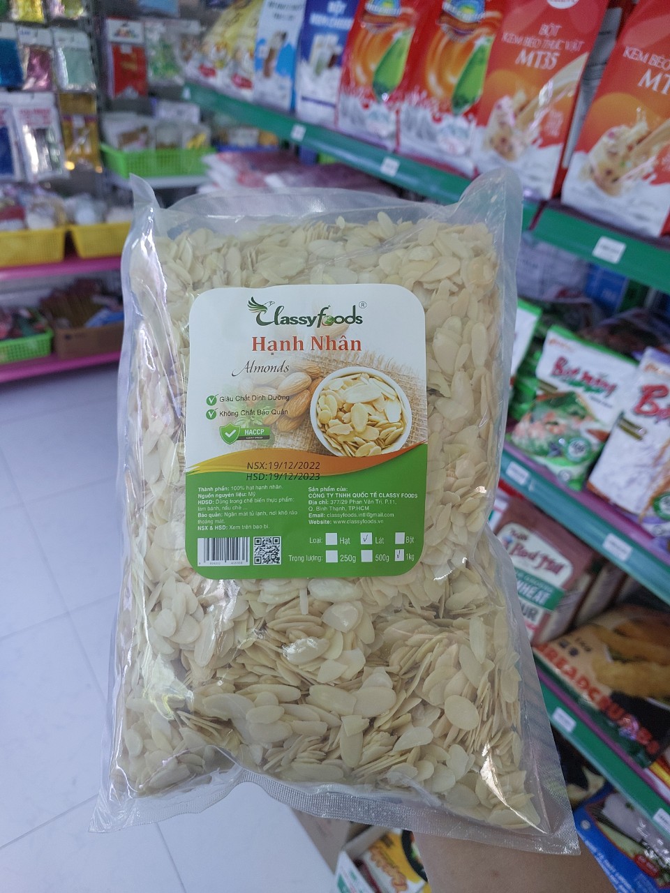 Hạnh Nhân Lát Classy Food's chiếc 1kg