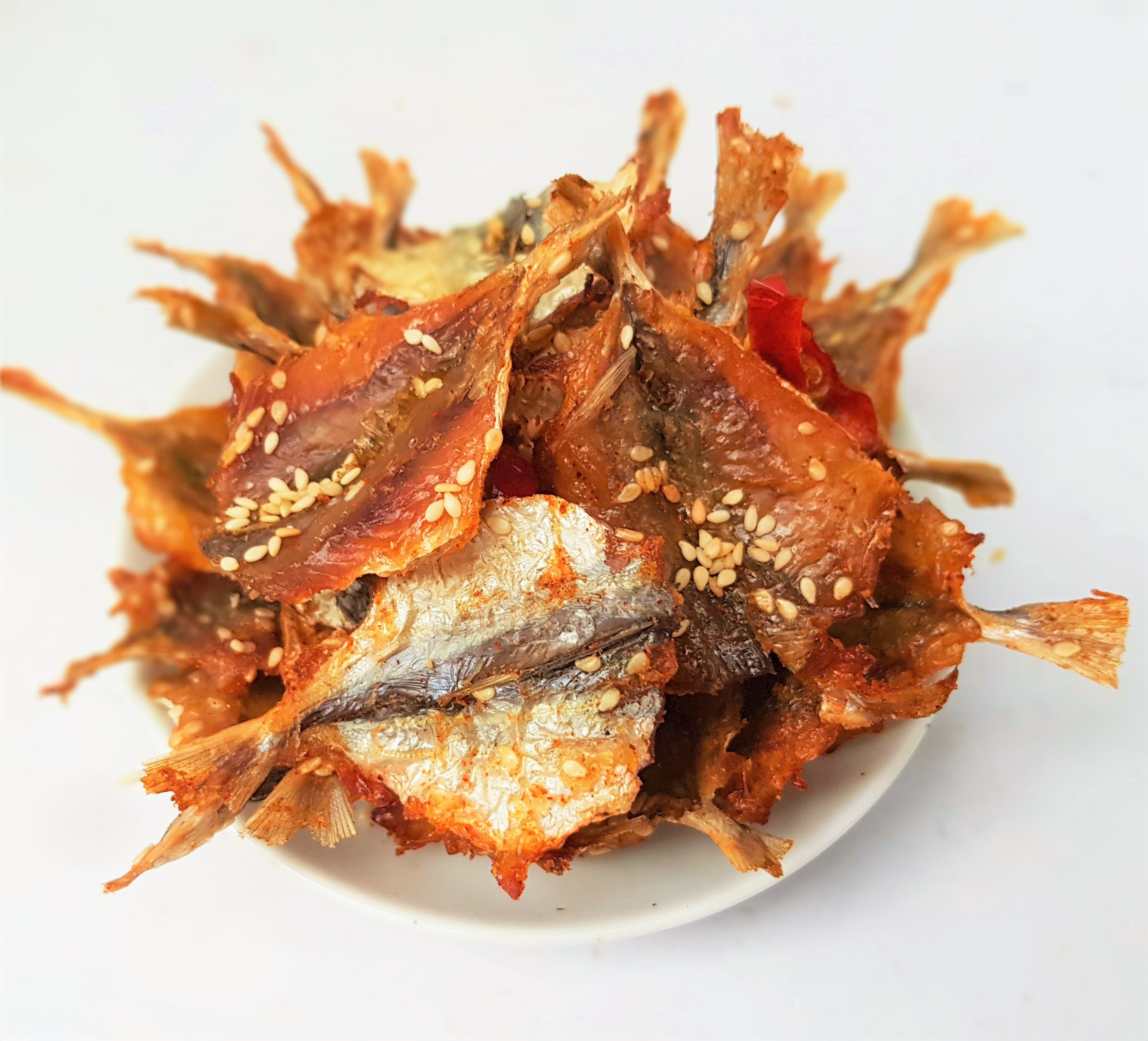 Dried seasoned yellow stripe trevally with sesame seeds roasted MAILEY 20G