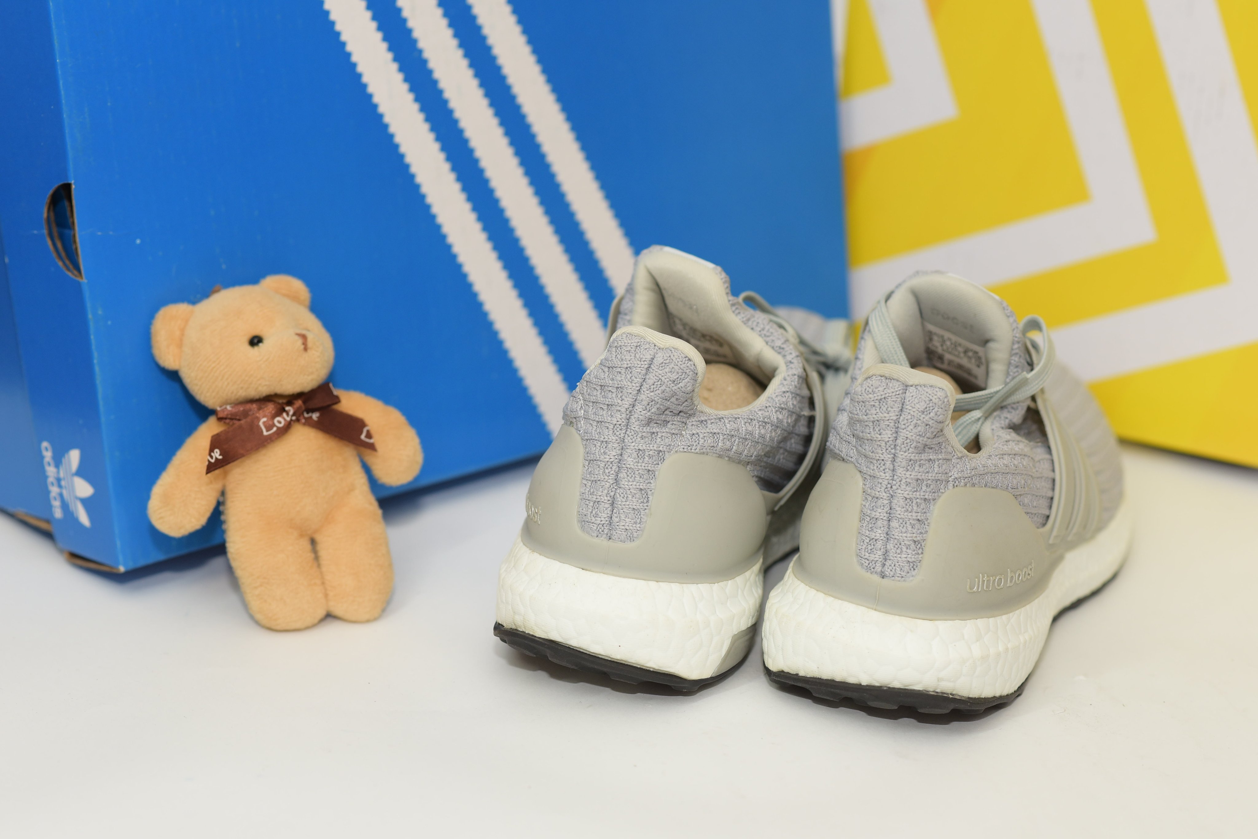[Siêu Sale] Giày Sneaker Nam Nữ Ultraboost 4.0 Xám (Fullbox+ Tặng hộp bảo vệ box)