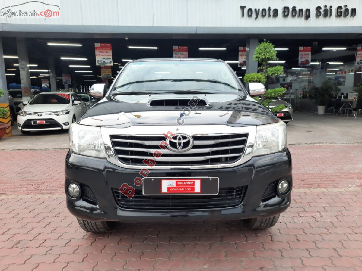Bộ vè che mưa Toyota Hilux
