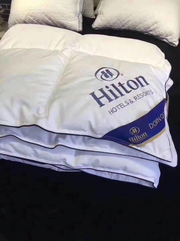 CHĂN LÔNG VŨ CAO CẤP HILTON