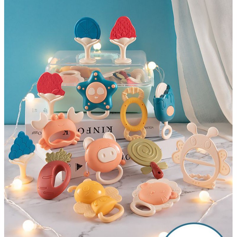 Bộ xúc xắc gặm nướu lục lạc cho bé cao cấp nhựa abs an toàn 14 món có hộp đựng minakids xx10
