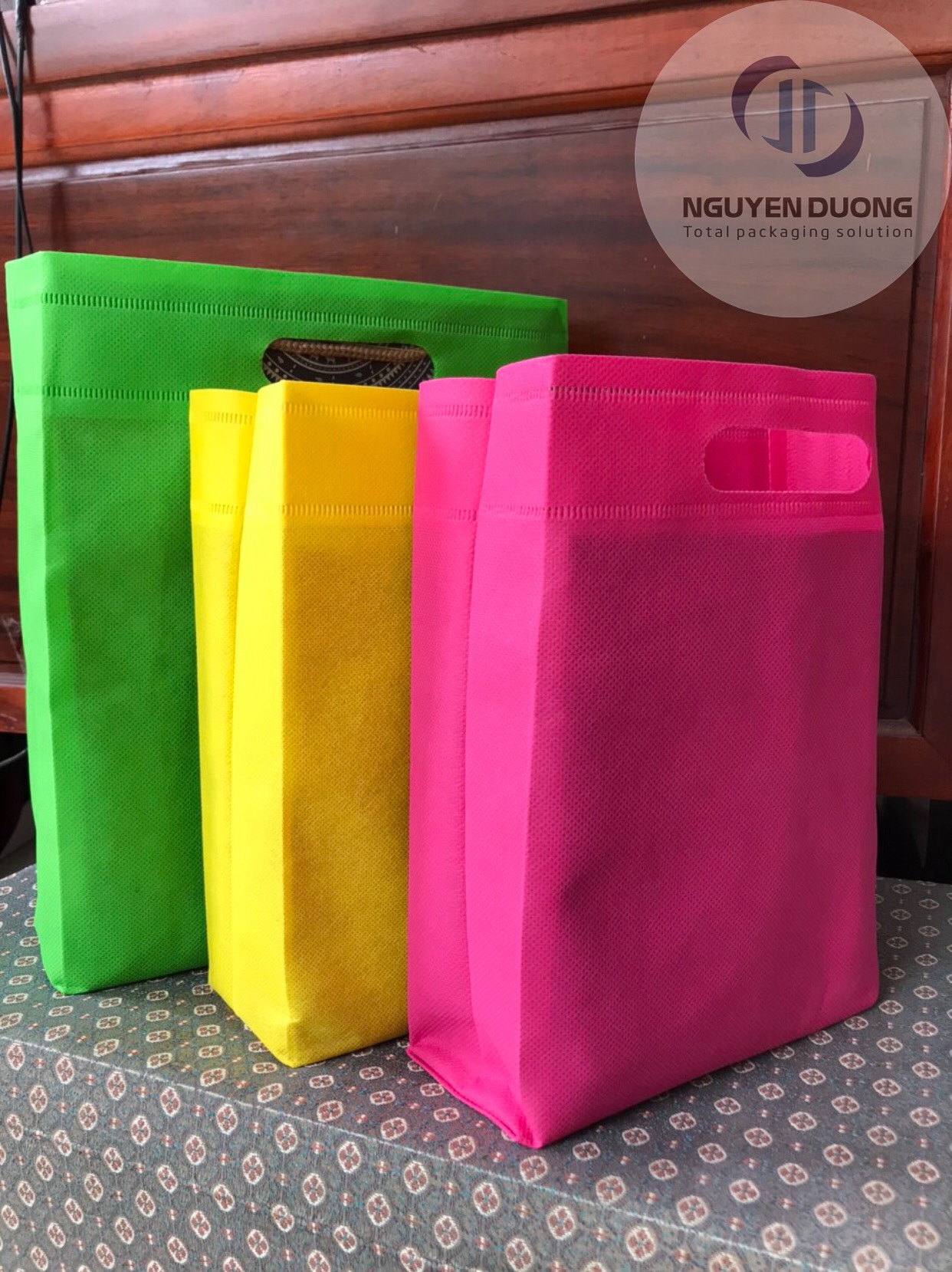 (Bán Sỉ) 1Kg Túi vải không dệt đủ màu (Ib chọn màu)