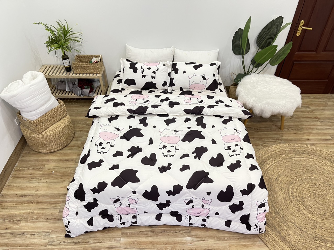 Chăn phao siêu nhẹ cực ấm 1m8x2m mẫu lá trắng đen