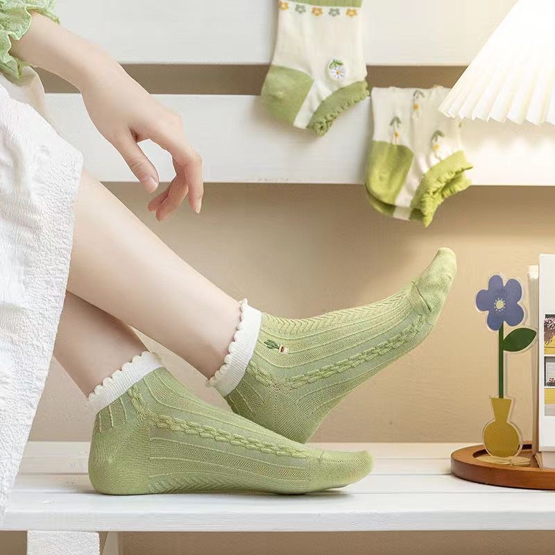Đầm Hai Dây Body Dáng Dài Cúp Ngực Phối Đen Trắng Hack Dáng