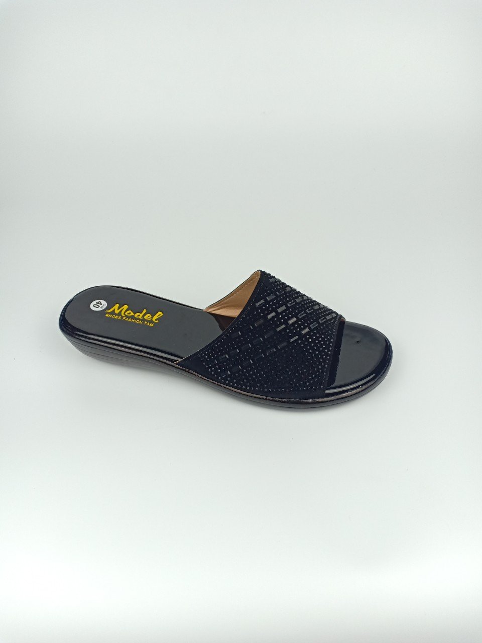 DÉP CHO MẸ ĐẾ XUỒNG QUAI ĐÁ ĐEN CÓ SIZE LỚN 40-43