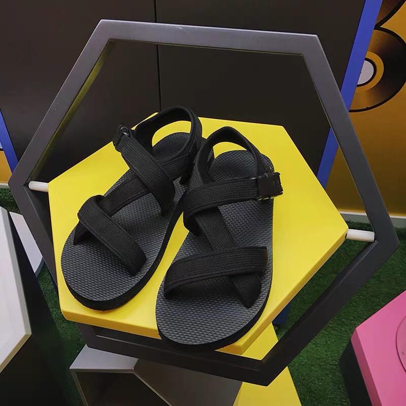 (video thật ) Sandal Nam Đế Cao Su CHAACOO  Màu ( Đen)
