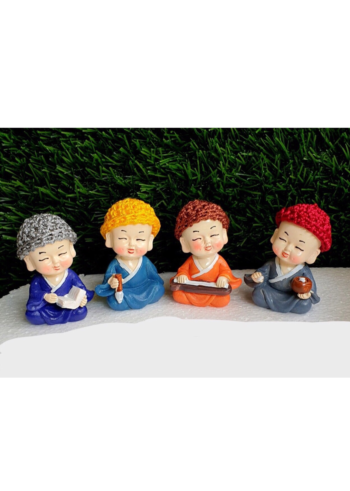 Bộ 4 chú tiểu cầm kỳ thi hoạ nón len