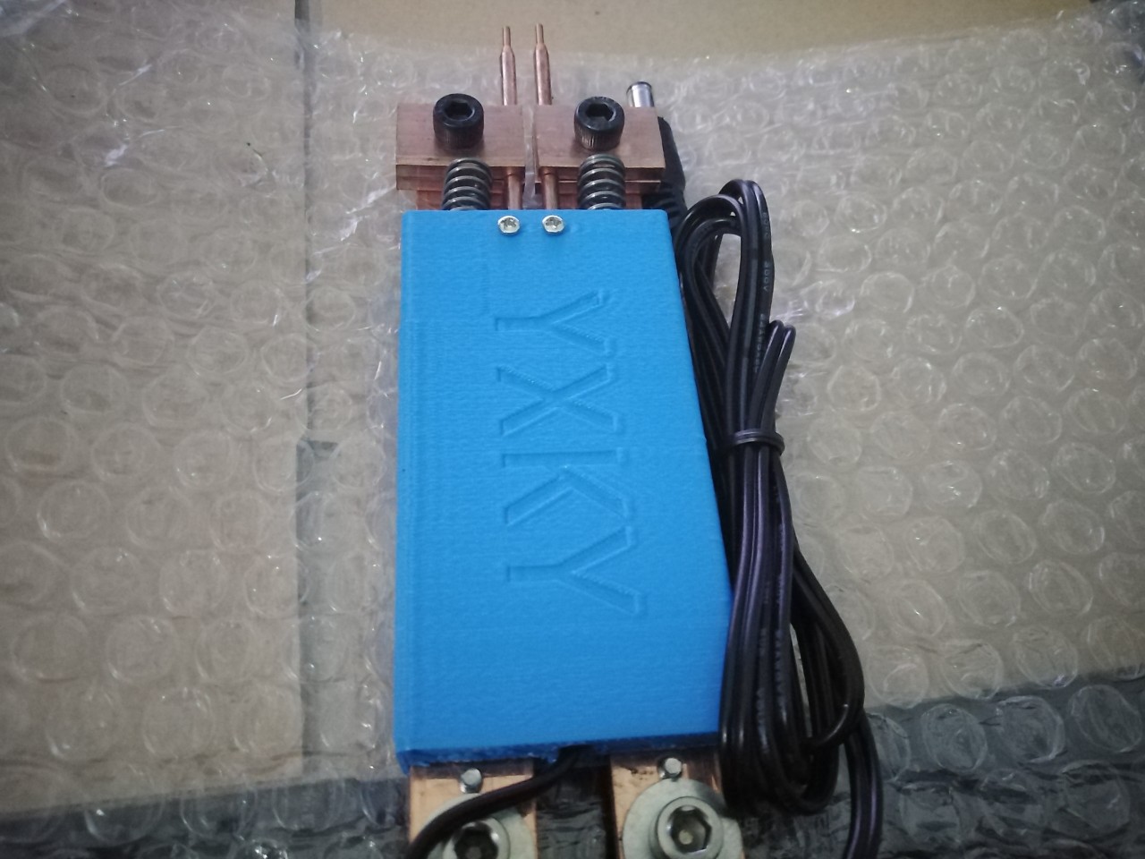 Tay Hàn Điểm Cell Pin Cân Lực