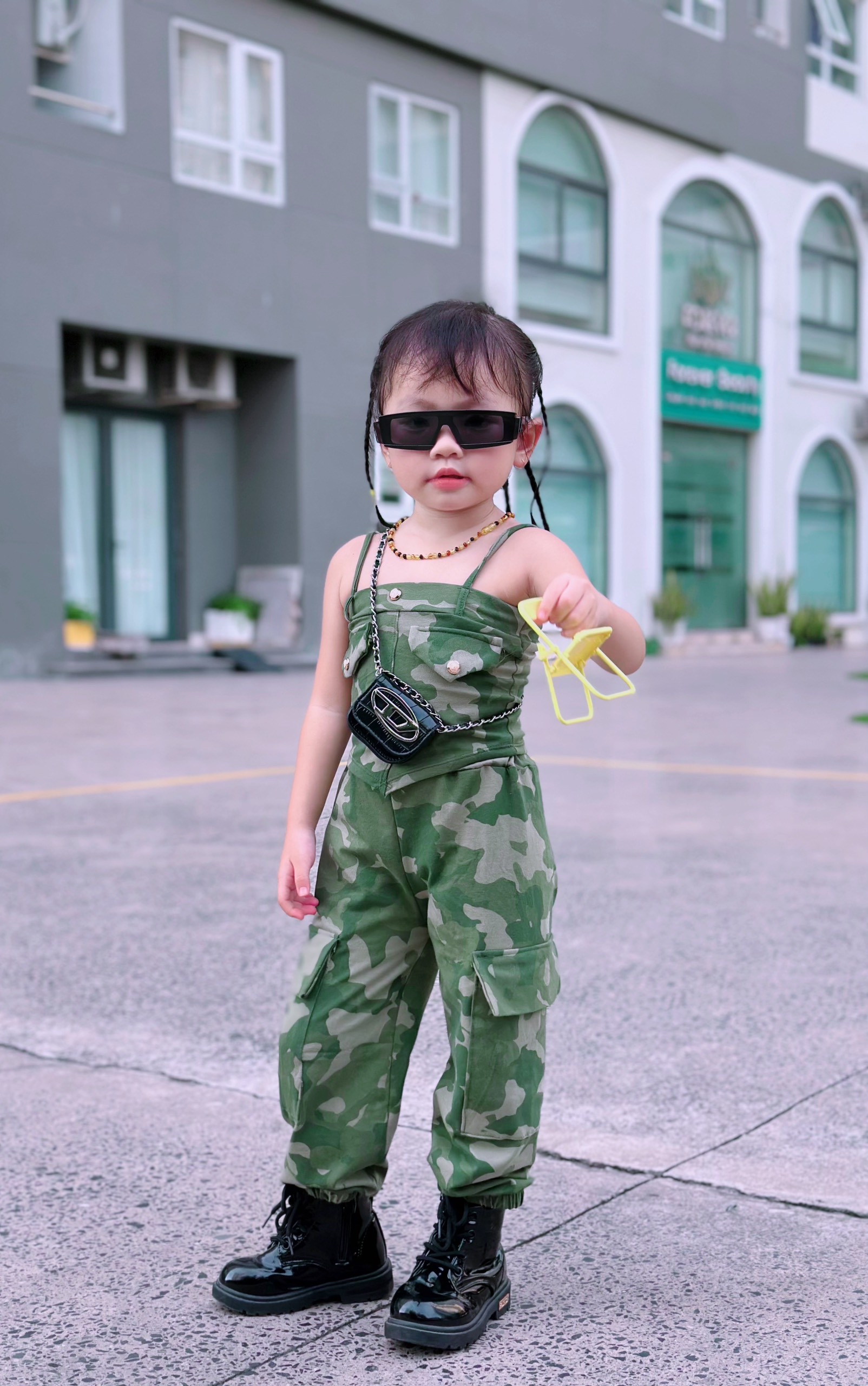Set áo balo kèm quần túm lính năng động cho bé gái