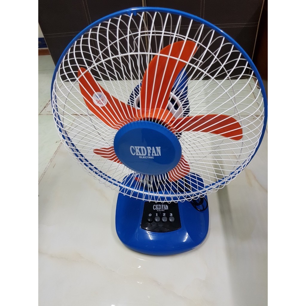 Quạt Bàn B300 Kẹp Bình Ắc Quy 12V CBD - Cánh 30cm - KHÔNG KÈM BÌNH ÁC QUY.