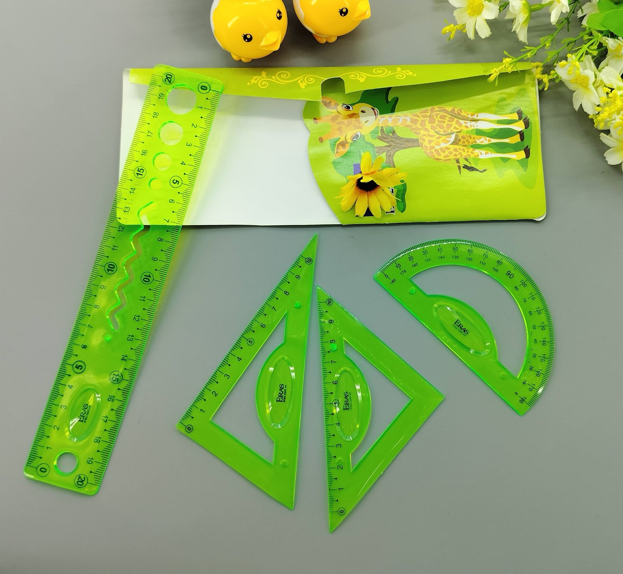 BỘ THƯỚC EKE DẺO 15CM E911