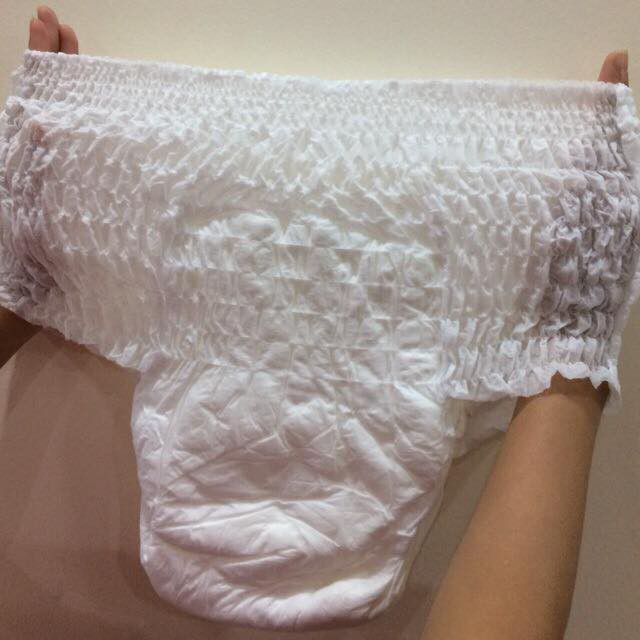 Tã quần người lớn Kerry size M 8 miếng L 7 miếng