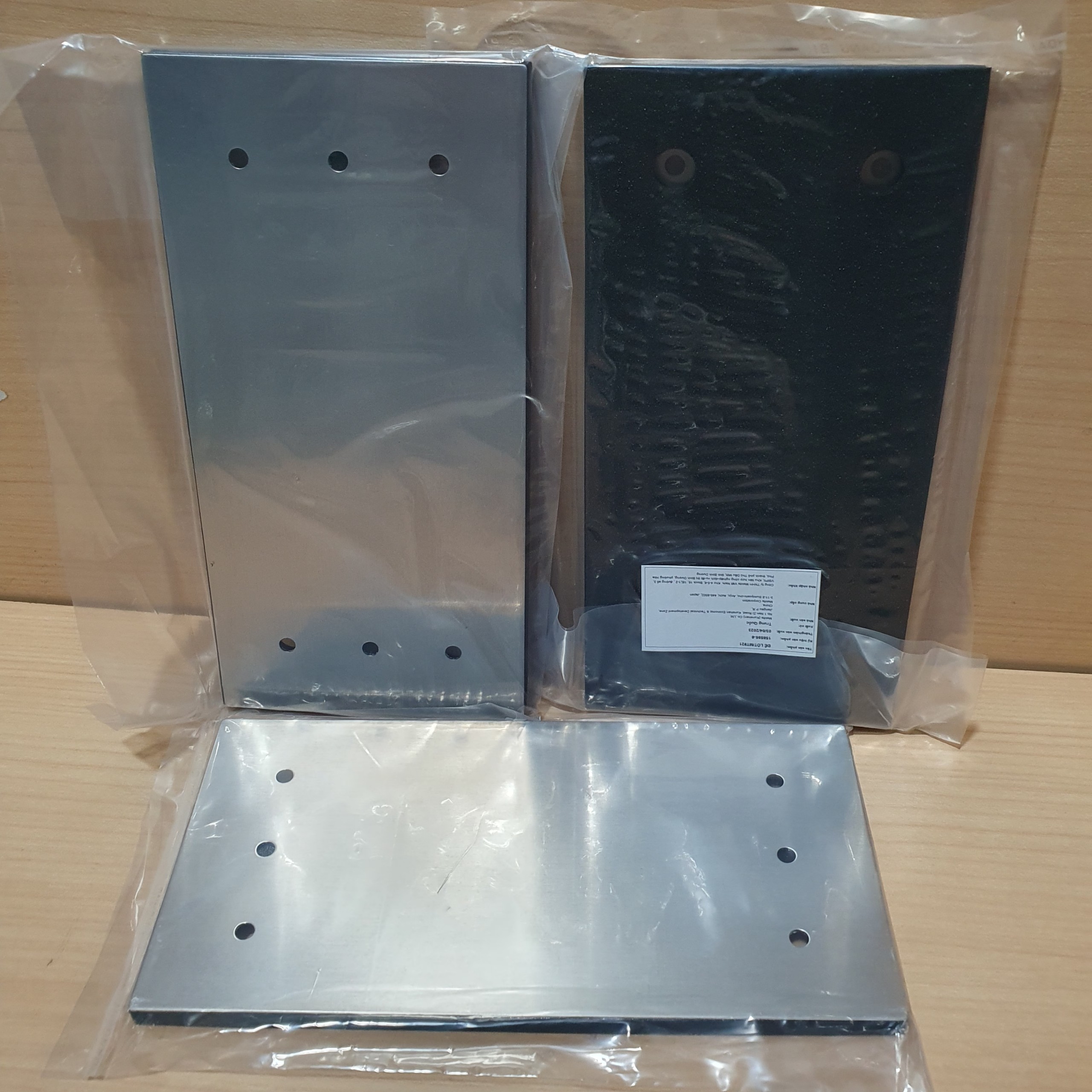 Đế lót máy chà nhám chữ nhật Maktec MT921/ M9201B