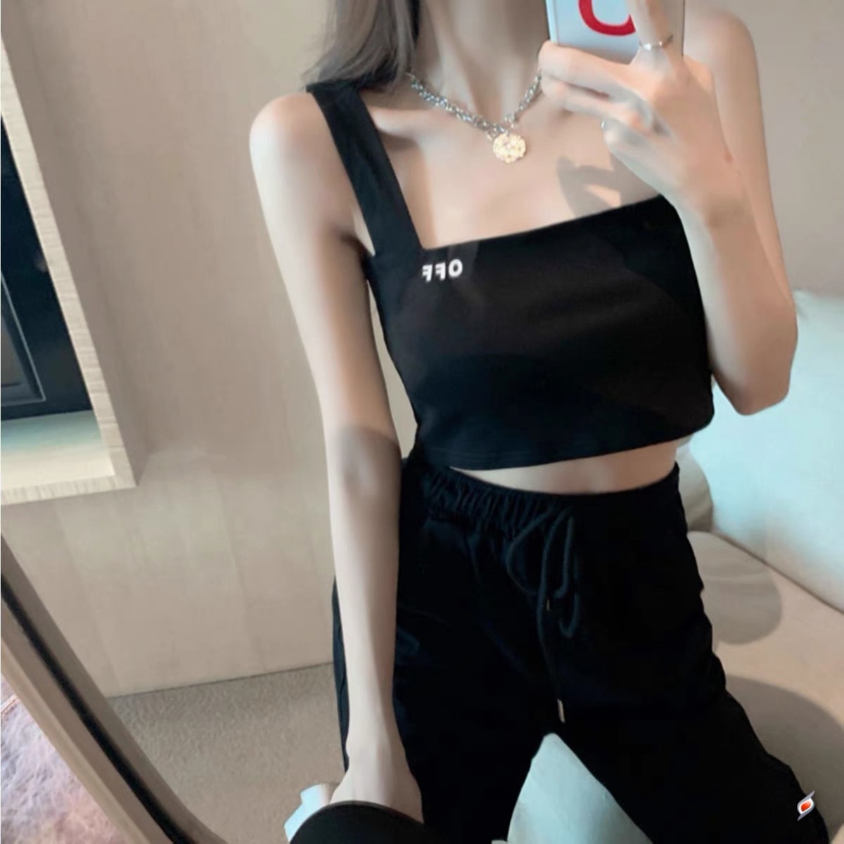 Áo croptop 2 dây bản to OFF