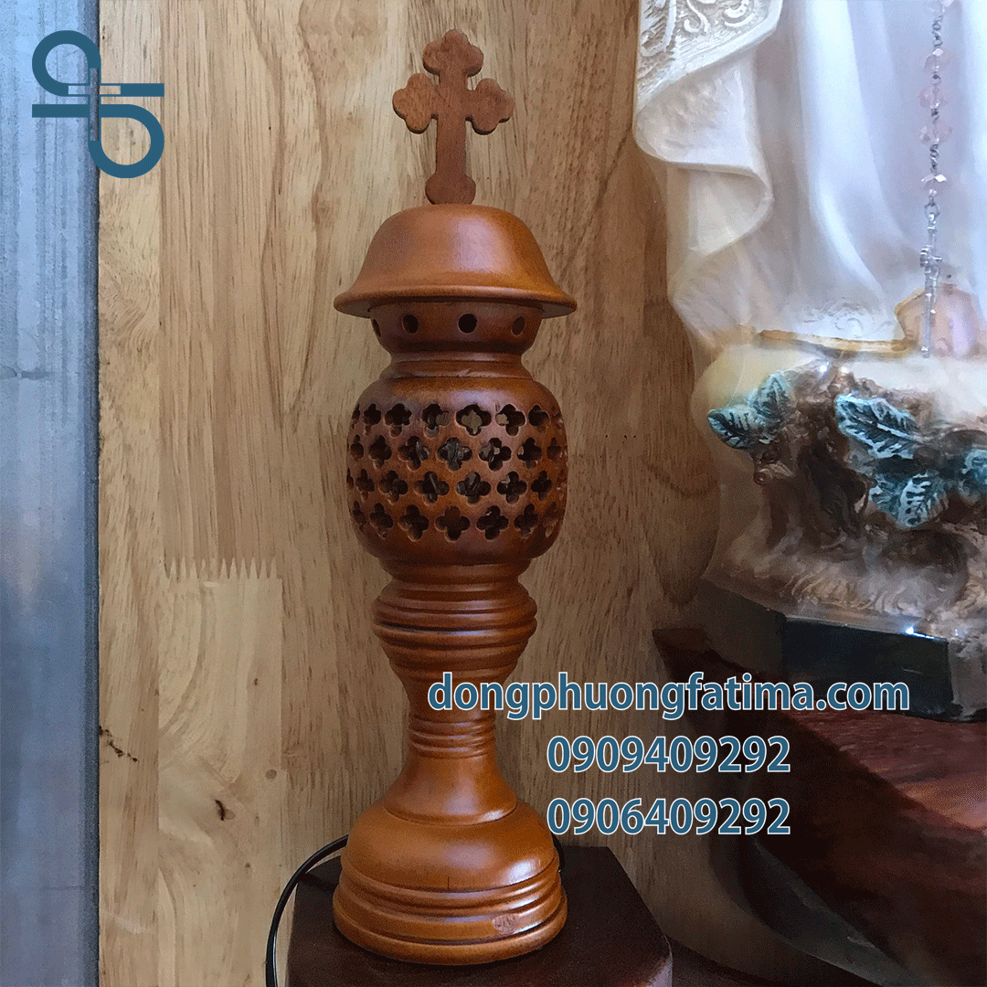 Đèn Bàn Thờ2 Cây Đèn Gỗ Thánh Giá (Gỗ Màu Mahogany)