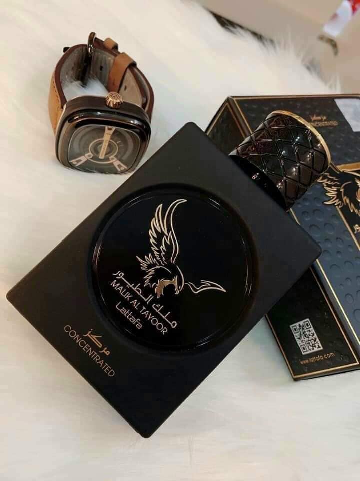 Nước hoa Dubai MALIK AL TAYOOR Đen 100ml