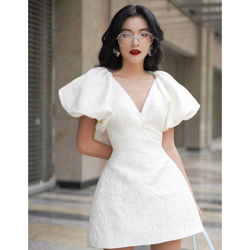 Váy gấm hoa cổ v tay bồng 2 lớp hn115