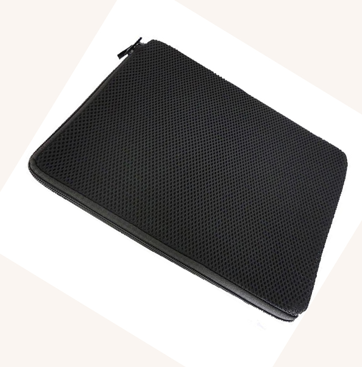 Túi chống sốc laptop T25T42 13 inch ,sử dụng cho tất cả các loại laptop ,khóa kéo cực bền ,bên trong có lót đệm mềm chống sốc ,vỏ ngoài có lỗ thoát khí chống nóng ,màu đen