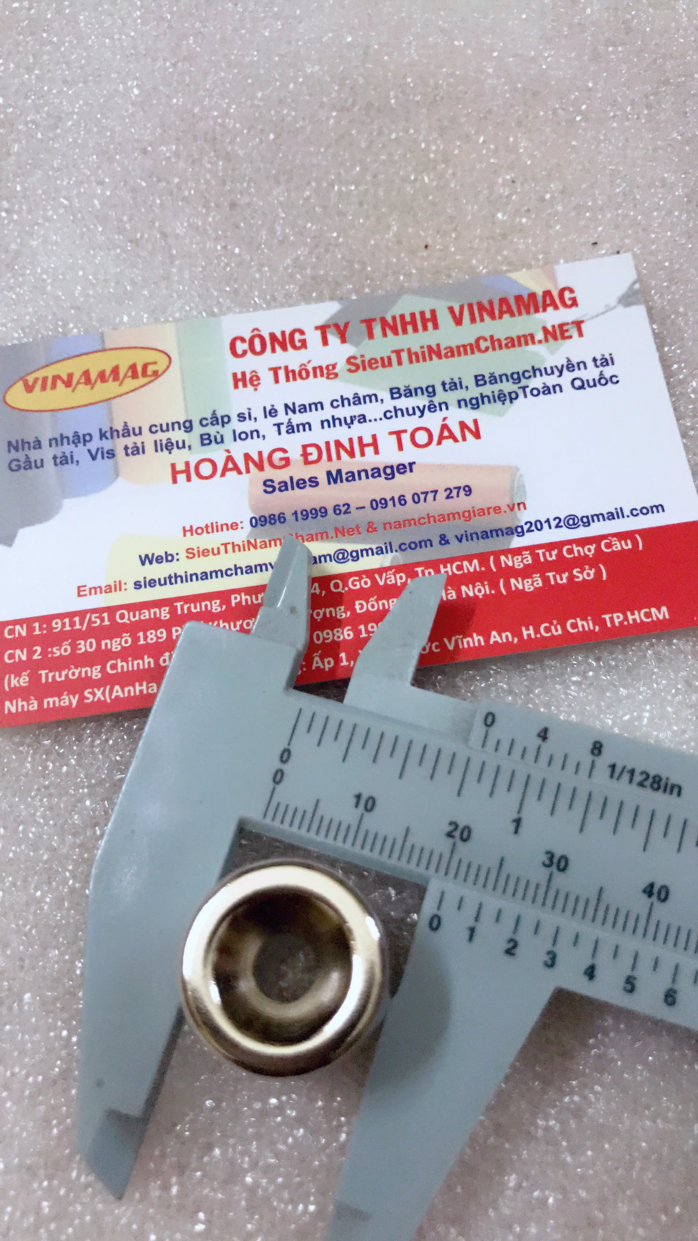 Nam châm tròn 20X20 Lỗ 6MM dùng hít bi sắt