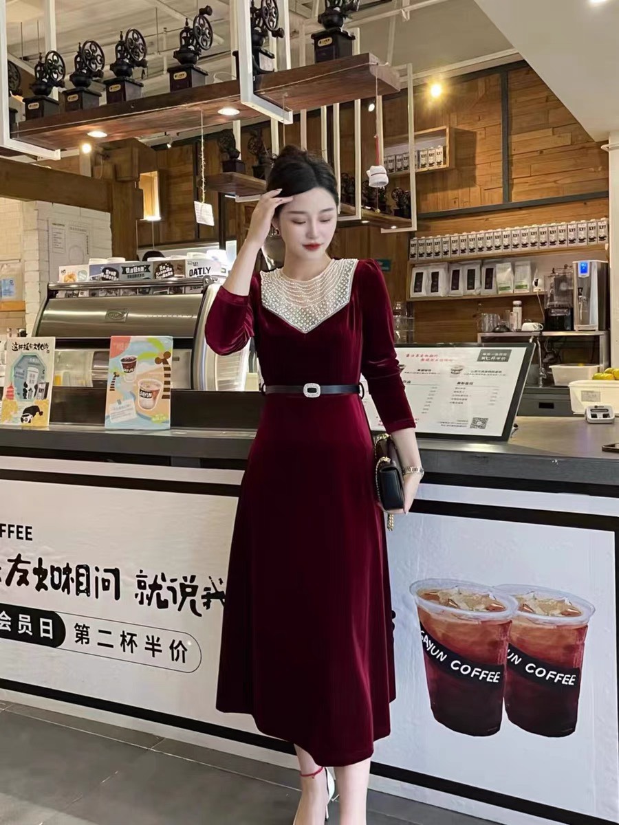 Đầm nhung cổ hạt kèm nịt cao cấp - glady g240 - đầm nhung dáng xoè kèm nịt cổ kết hạt sang trọng