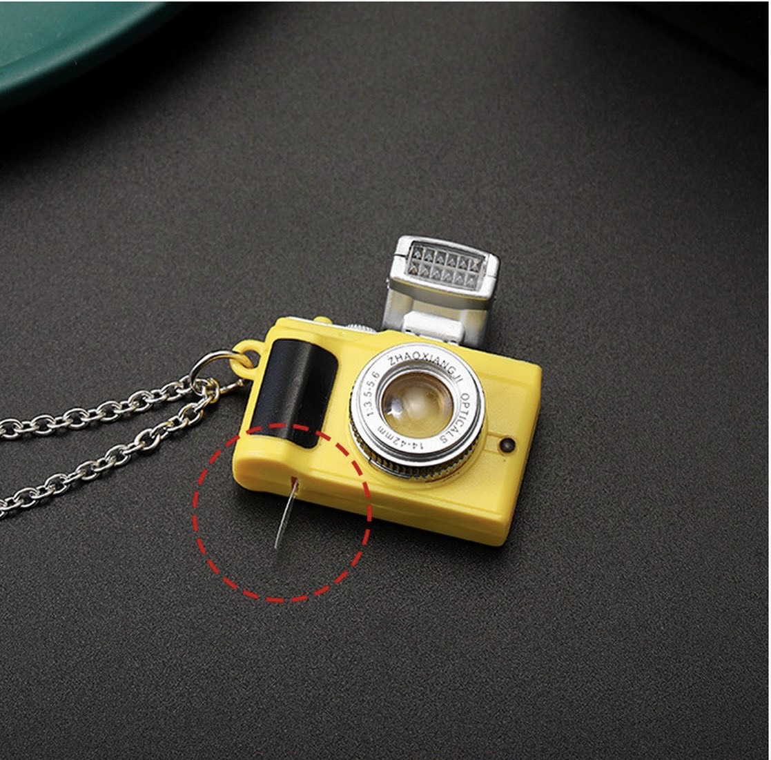 Dây chuyền mặt mô hình máy ảnh phát sáng MS156