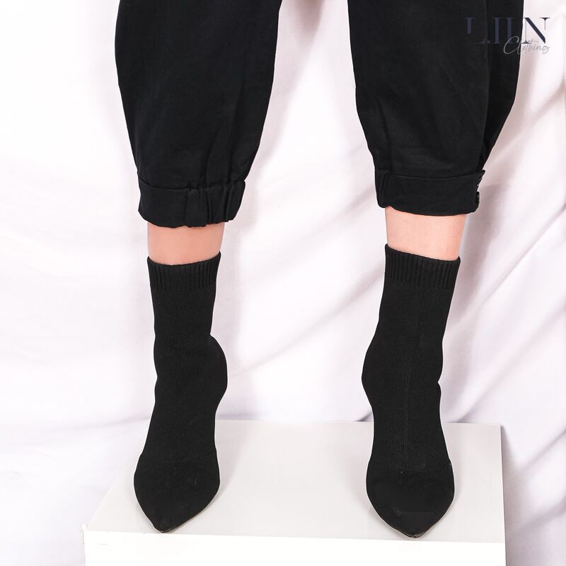 Quần kaki nữ màu đen bo gấu cá tính LIIN Clothing Q3231