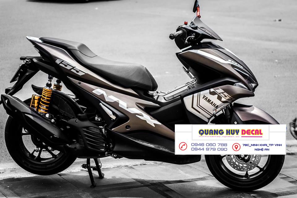 Tem trùm xe máy NVX độ xám chì thiết kế Yamaha racing sang trọng - chế tem xe máy NVX thiết kế theo yêu cầu - Tem xe máy NVX rẻ đẹp và chất