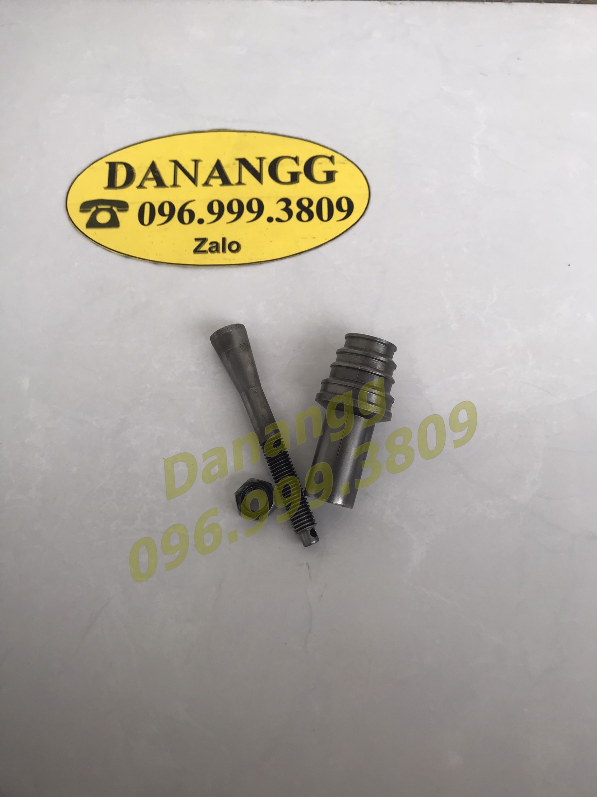 Dụng cụ tháo chén bi cổ phốt xe máy