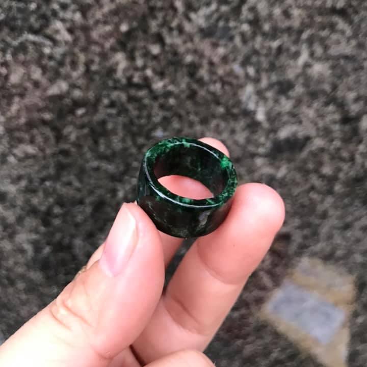 NHẪN CÀN LONG NGỌC SƠN THỦY THIÊN NHIÊN
