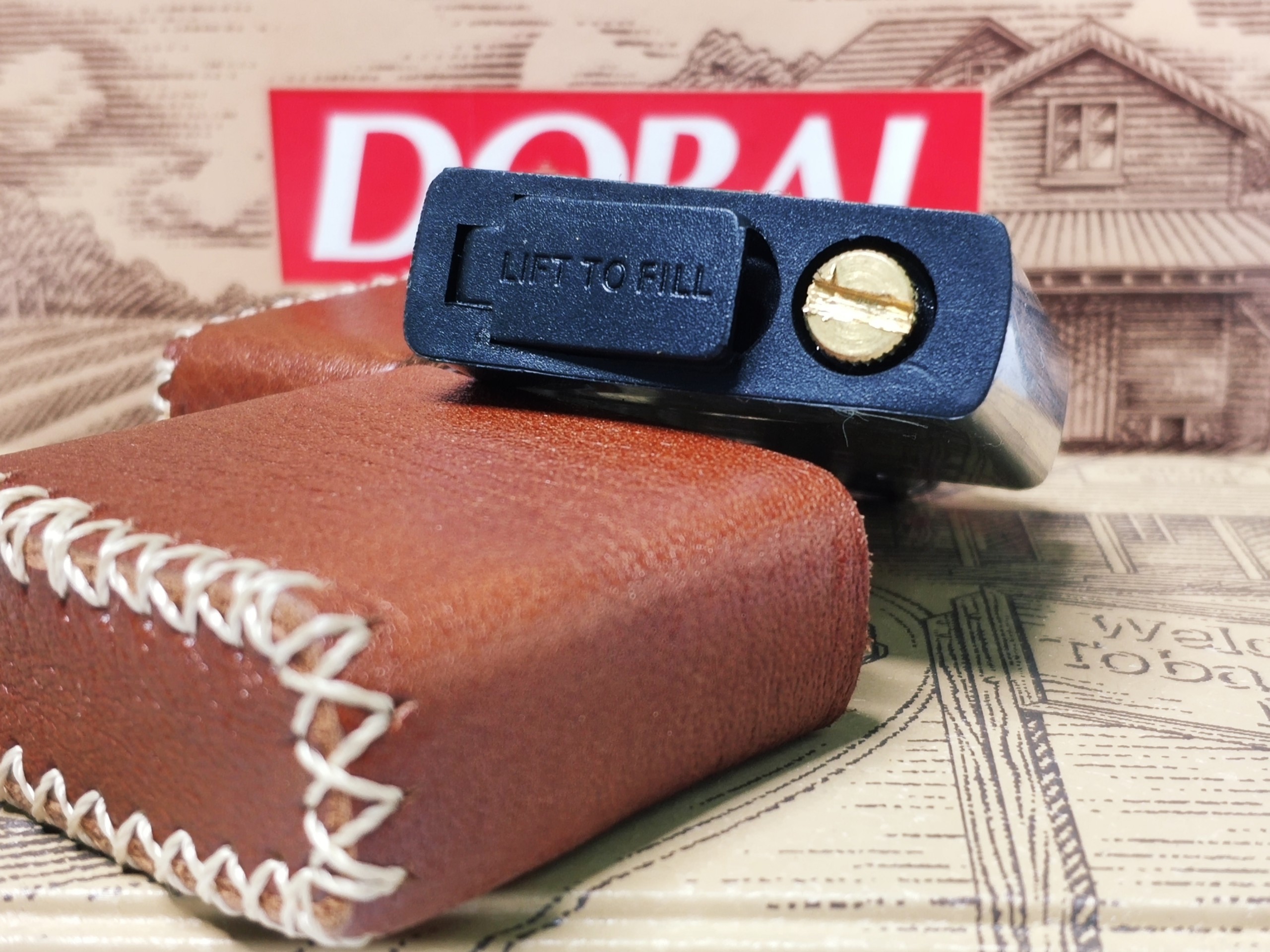 Phụ Kiện Đít Nhựa Giữ Kin Xăng Cho Bật Lửa Zippo