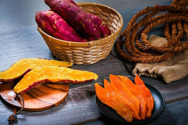 Khoai lang dẻo DLFresh khoai mật sấy dẻo 250g